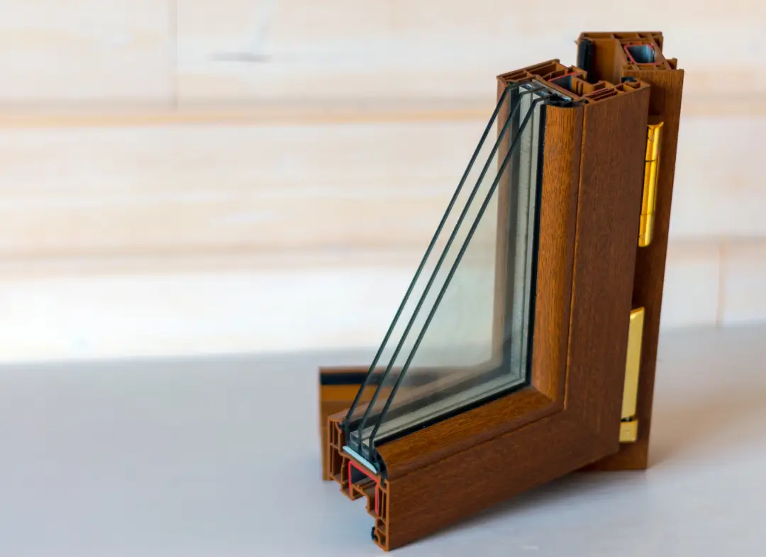 Installation de fenêtre en bois sur mesure Saint-Sulpice-de-Royan